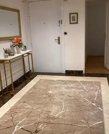 Unique Luxury Parisian Panorama High-rise By The Eiffel Tower Apartment *